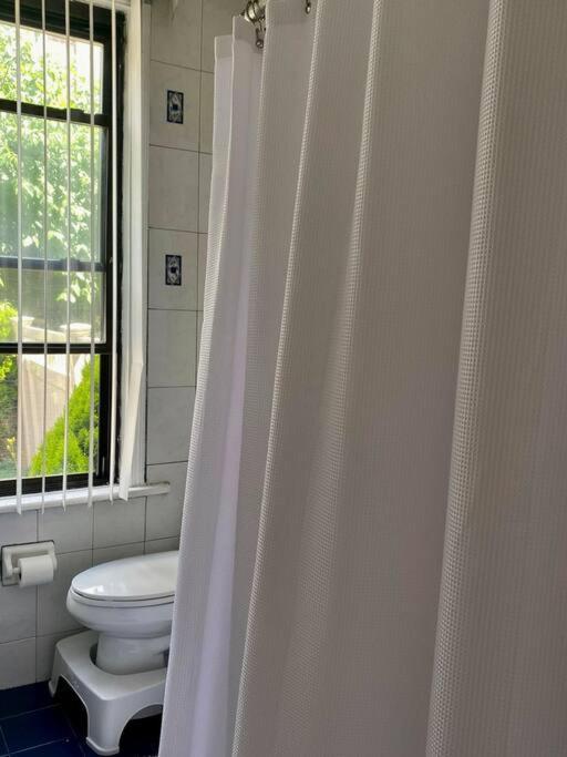 Cozy Private Apt 10 Min From Manhattan Subway! Нью-Йорк Екстер'єр фото