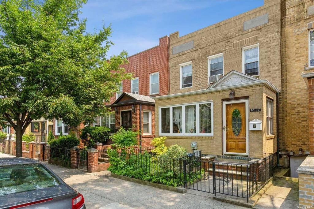 Cozy Private Apt 10 Min From Manhattan Subway! Нью-Йорк Екстер'єр фото