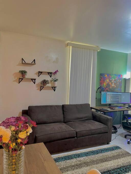 Cozy Private Apt 10 Min From Manhattan Subway! Нью-Йорк Екстер'єр фото